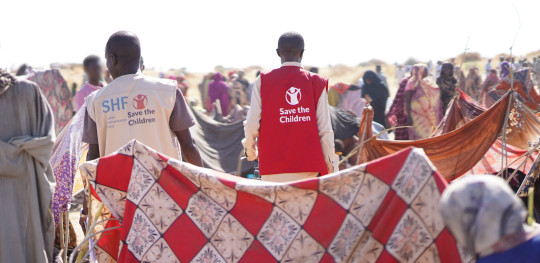 CH11470109 Save the Children staff talk to people displaced by brutal violence in El Fasher