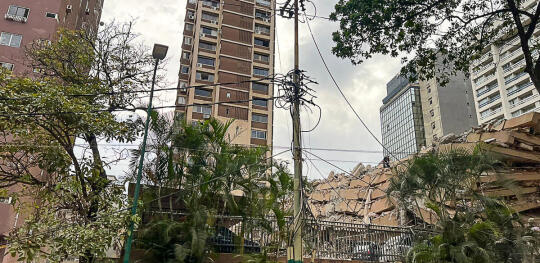 CH11611429 Buildings damaged by earthquakes in Caracas, Venezuela
