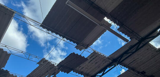 CH11647847 Damage to a roof caused by a 7.4 magnitude earthquake that struck Colombia