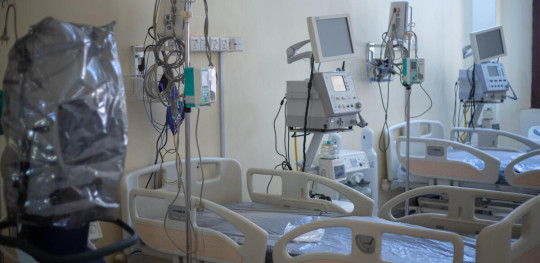 CH1436802 Beds and medical equipments