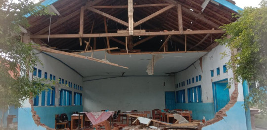 CH1749712 Earthquake destruction in a school supported by Save the Children Cianjur Indonesia