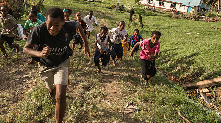 Kids running