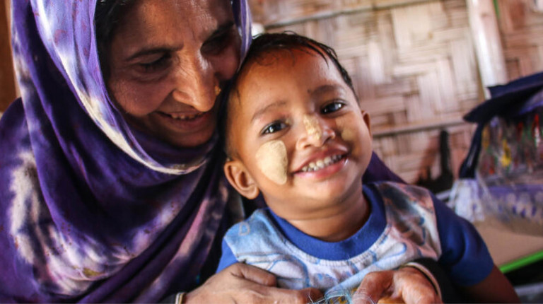 child at rohingya refugee camp